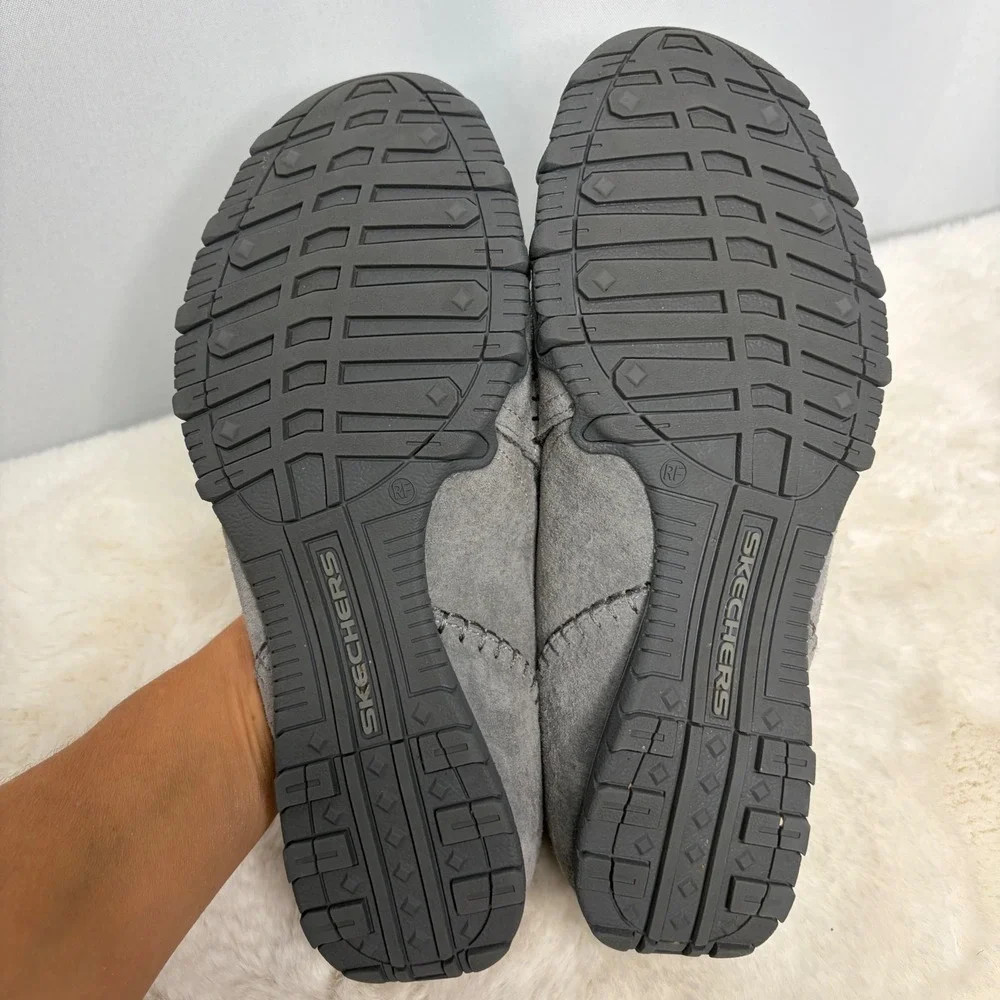 Skechers Relaxed Fit Womens Grey Suede Memory Foam Loafers 49415 Size 9